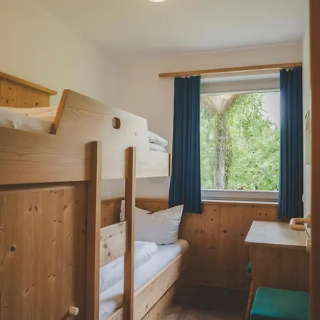 Demeterhof Knolln סול